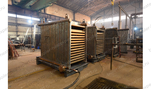 Отопительный котел HeatExpert 0.47 МВт / 470 кВт с топкой ОУР изготовление