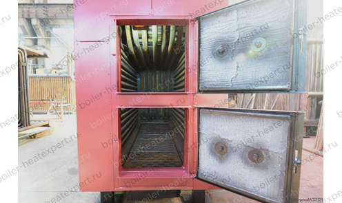 Дровяной промышленный котел 0.25 МВт / 250 кВт HeatExpert с длинной топкой